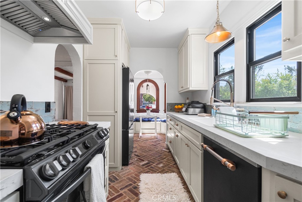 26215 Ocean View Avenue