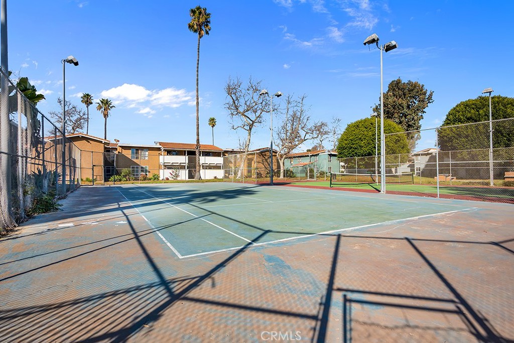 1300 Saratoga Avenue 201