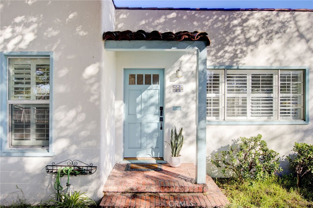 255 E Mountain Street