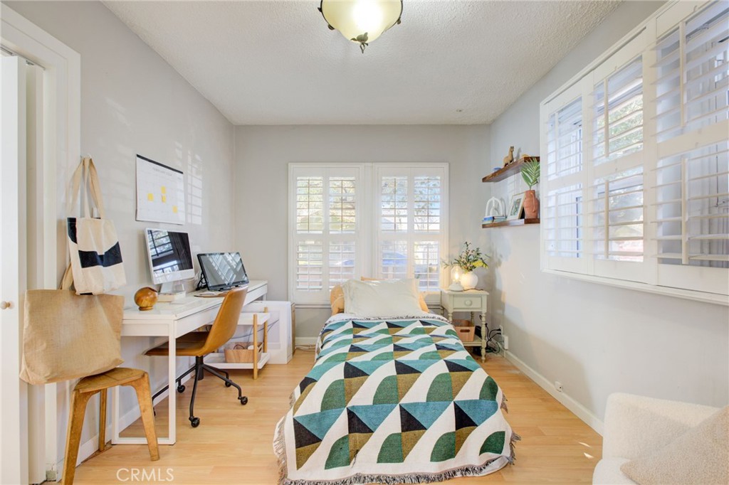 255 E Mountain Street