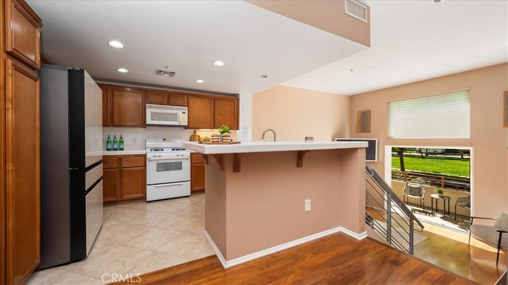 13200 Pacific Promenade 140