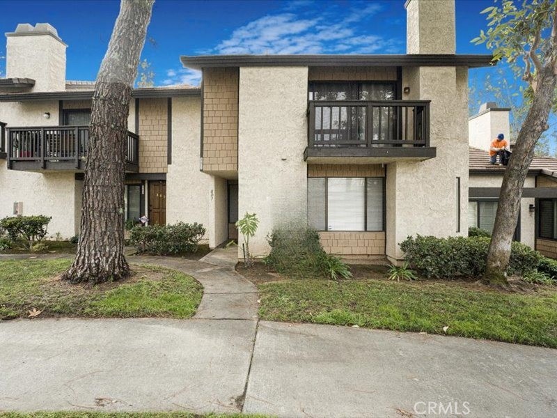 807 Via Sierra Nevada