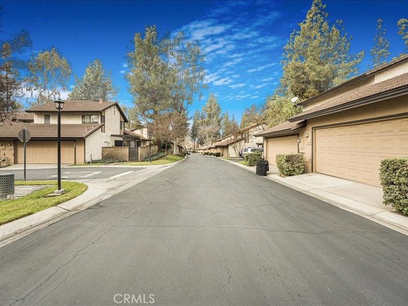 807 Via Sierra Nevada