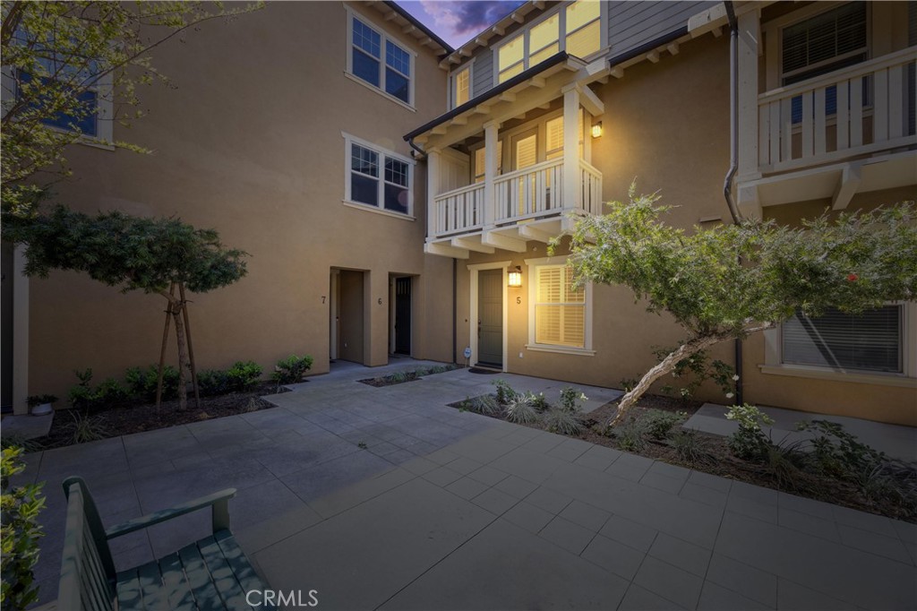 3240 S Westmont Lane 5