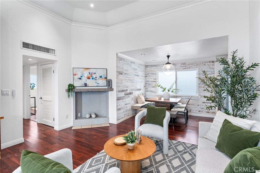 3604 Westwood Boulevard 203