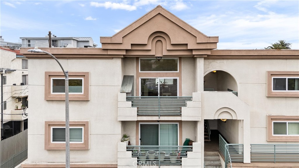 3604 Westwood Boulevard 203