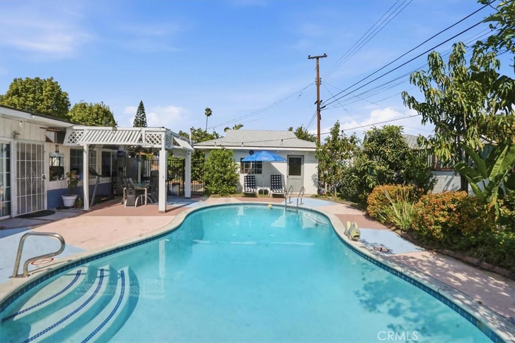 138 S Fernwood