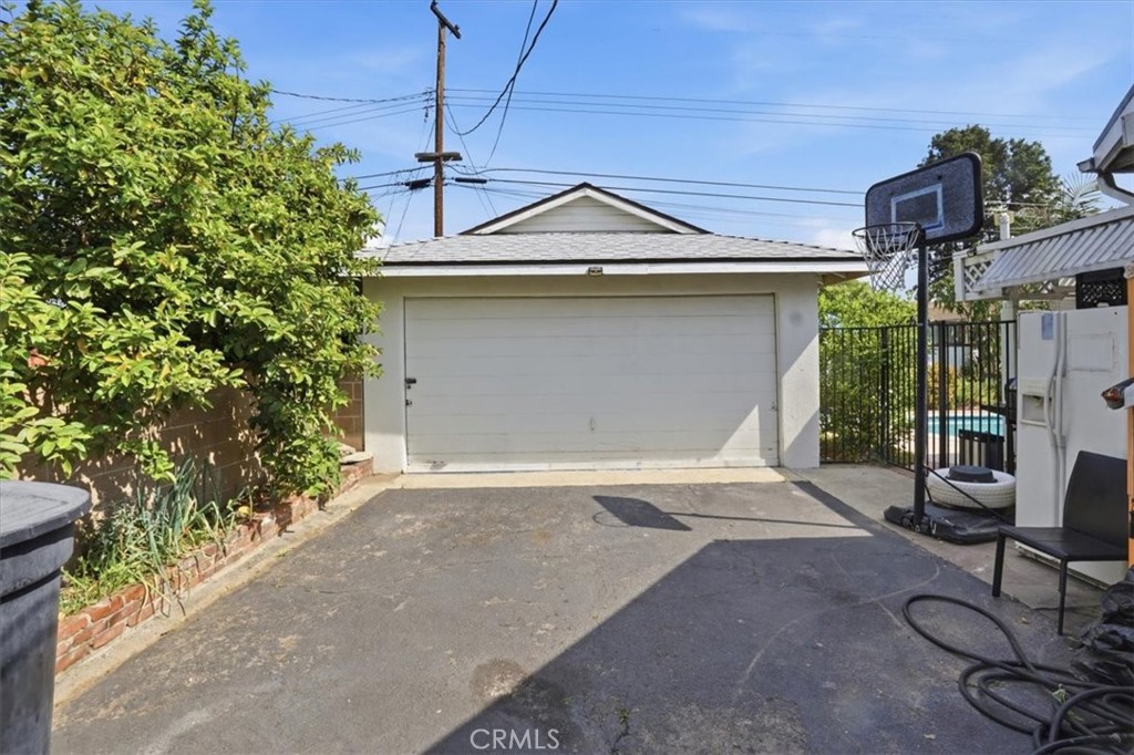 138 S Fernwood