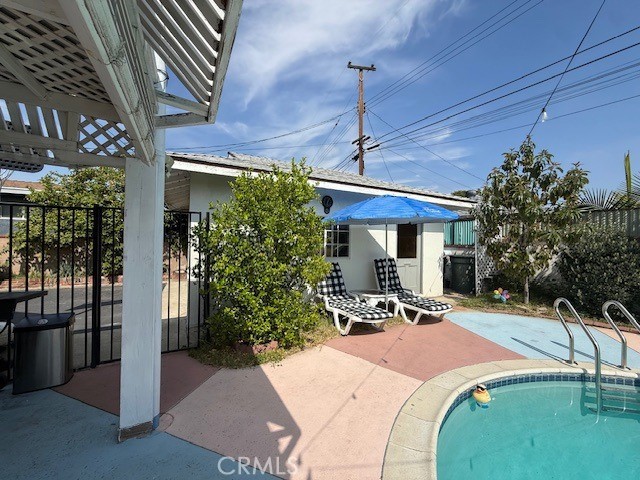 138 S Fernwood