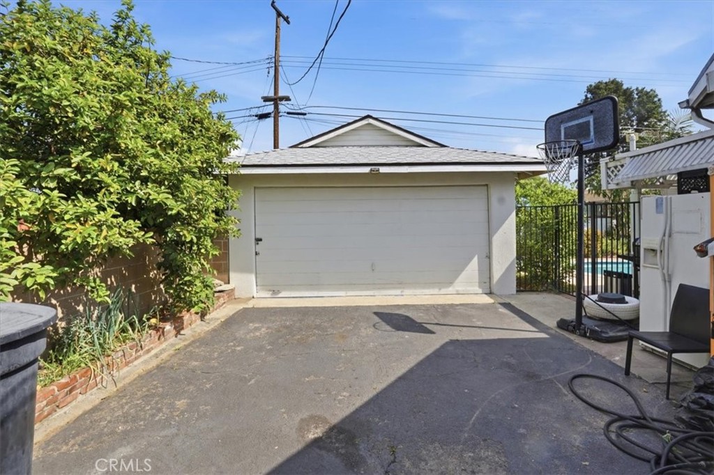 138 S Fernwood