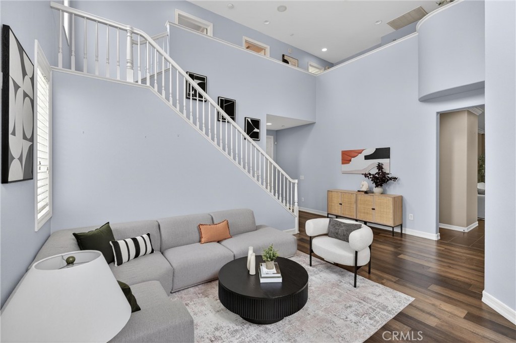 1002 Kemp Dr