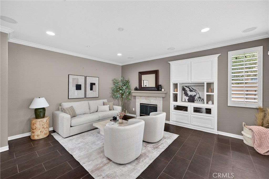 1002 Kemp Dr