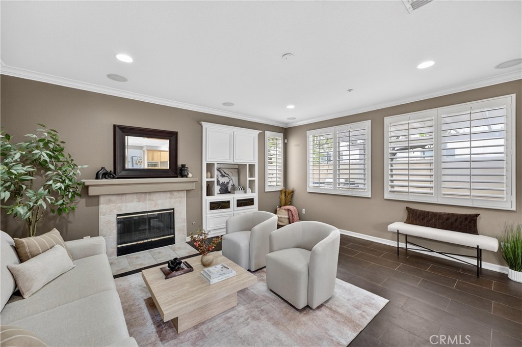 1002 Kemp Dr
