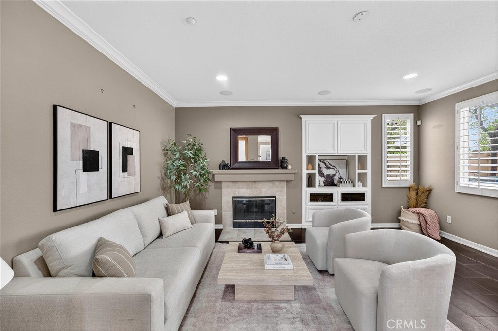1002 Kemp Dr