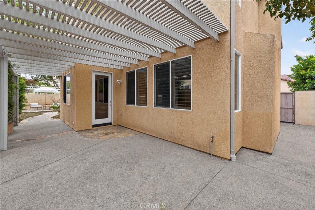 1002 Kemp Dr