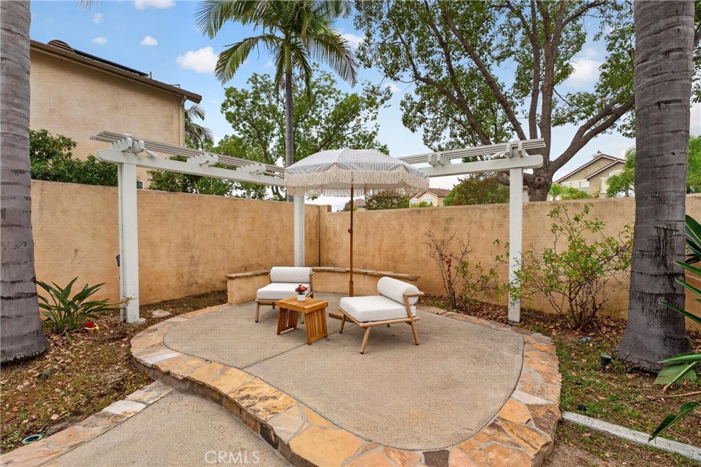1002 Kemp Dr