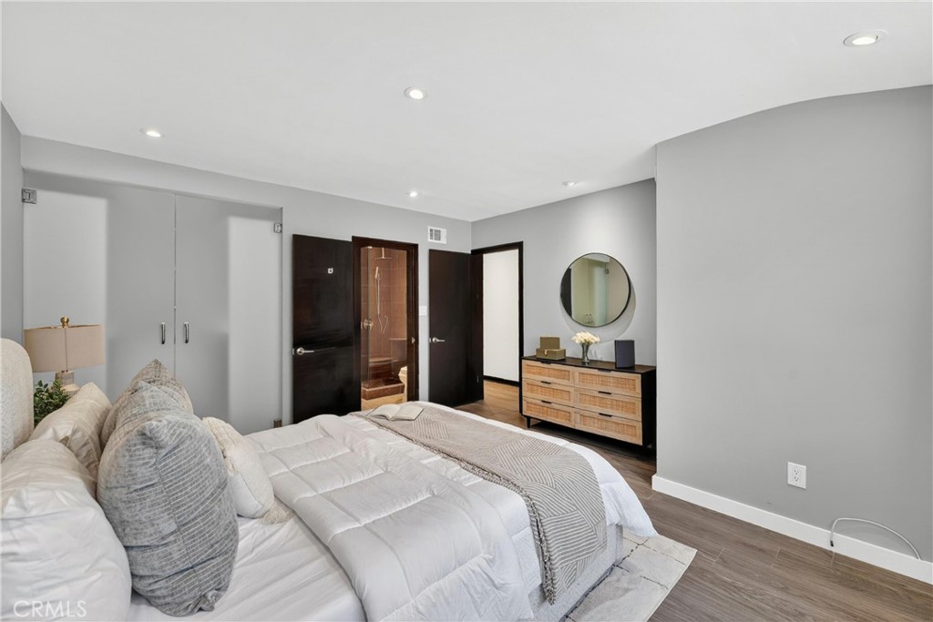 2425 Capetown