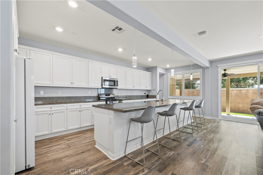 3147 E Yellowstone Drive