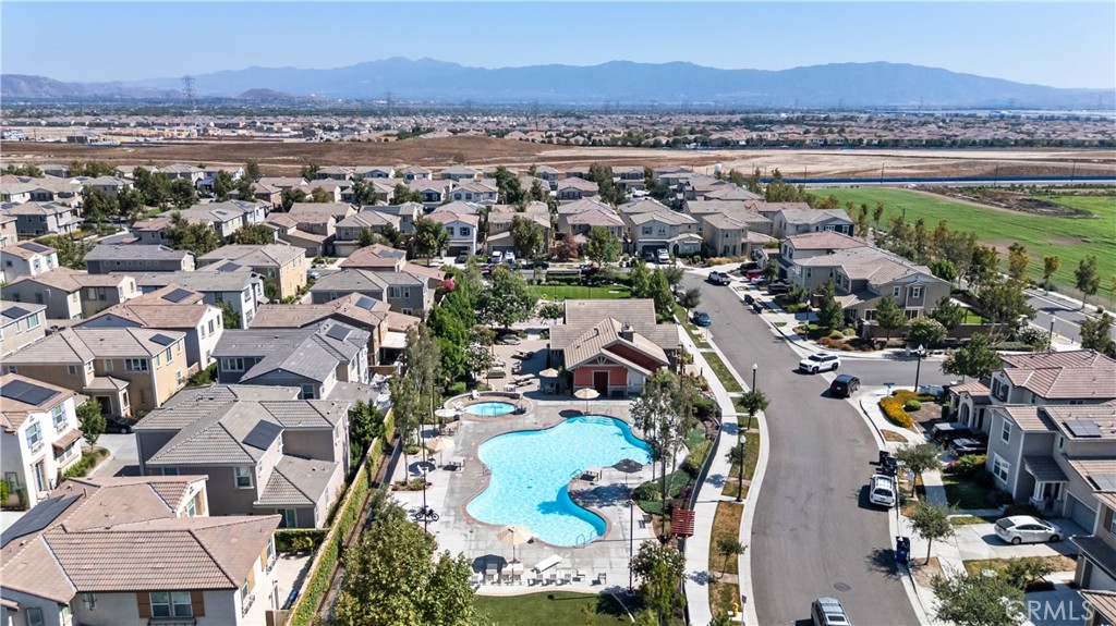 3147 E Yellowstone Drive