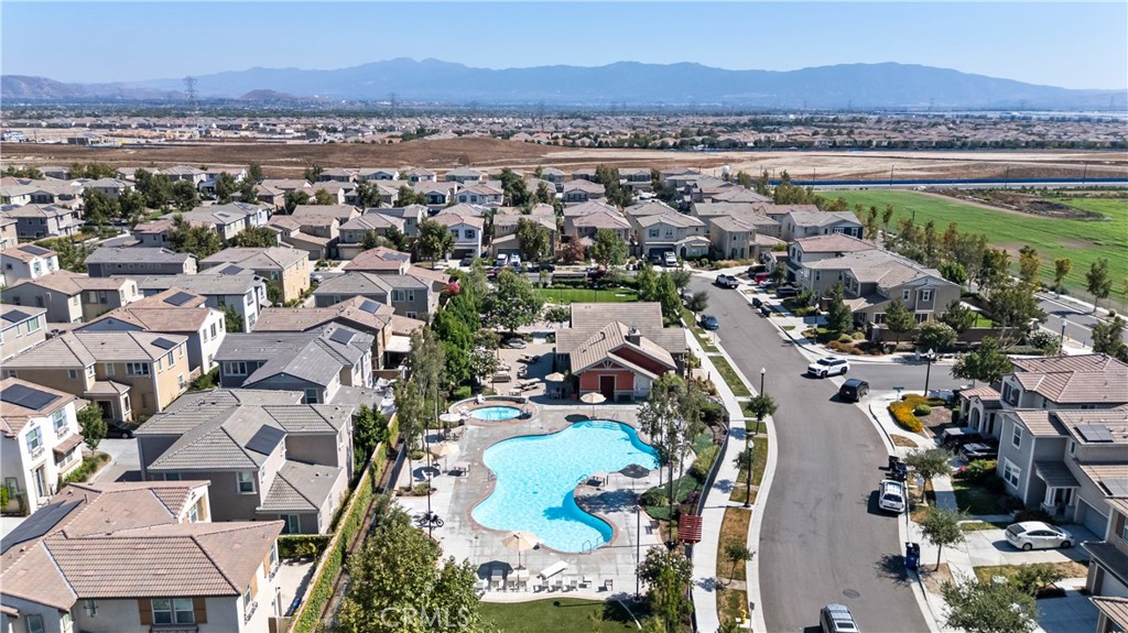 3147 E Yellowstone Drive