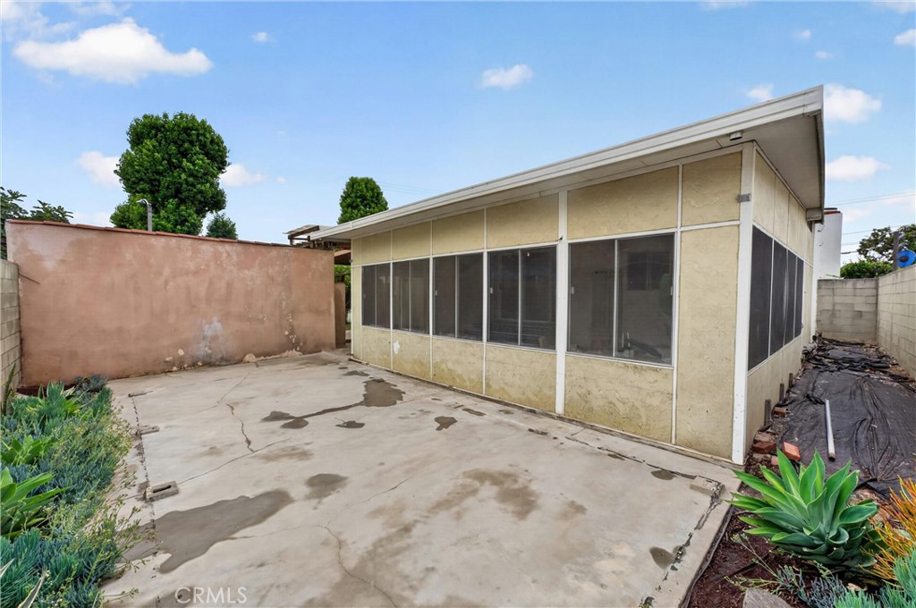 300 N Marengo Ave