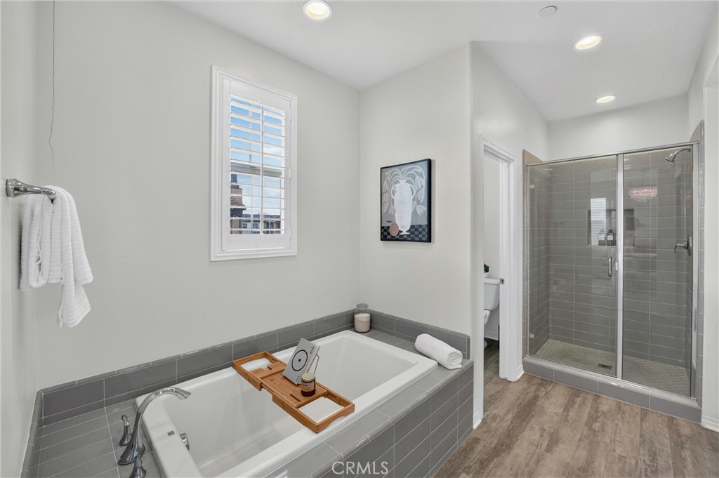 1115 N Vecino