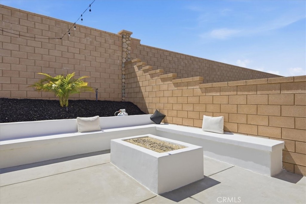 8252 Peachwillow Court