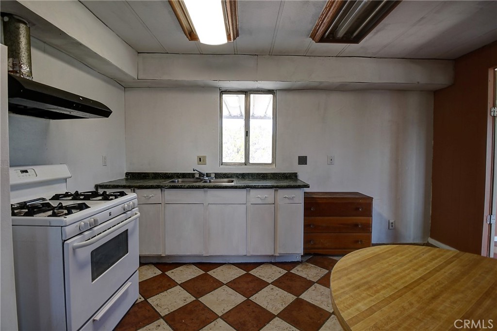 58525 La Colina Lane