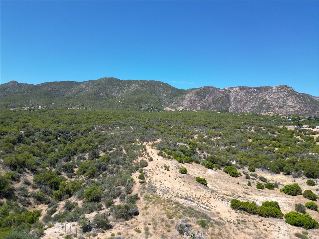 58475 La Colina Lane