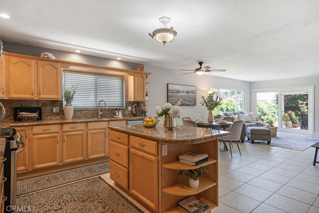 5492 Westmoreland Drive