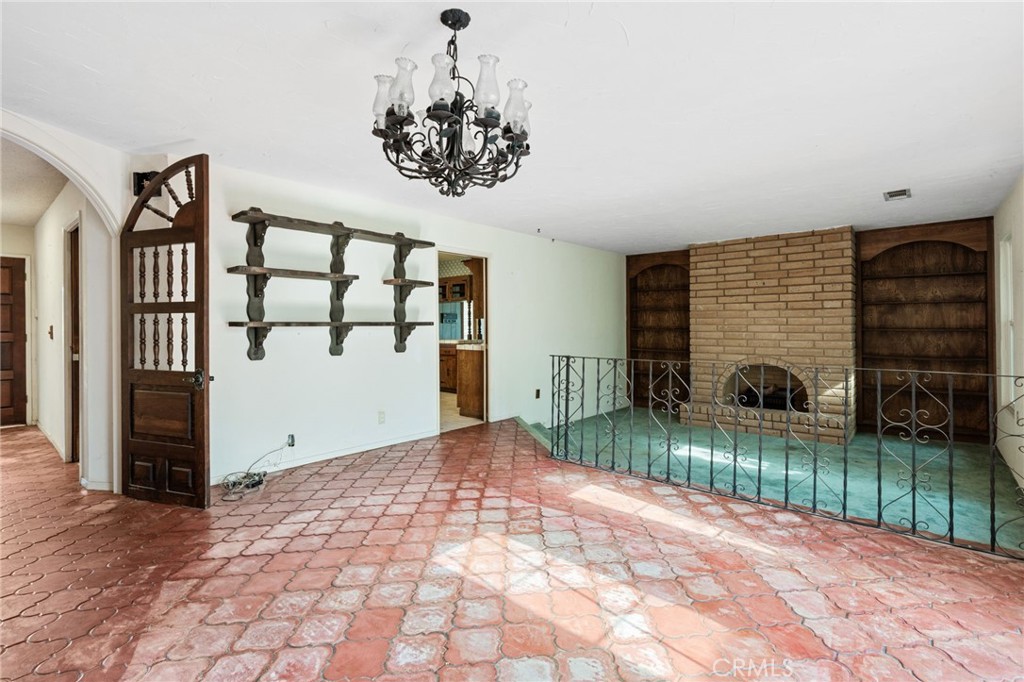 3730 N Armstrong Avenue