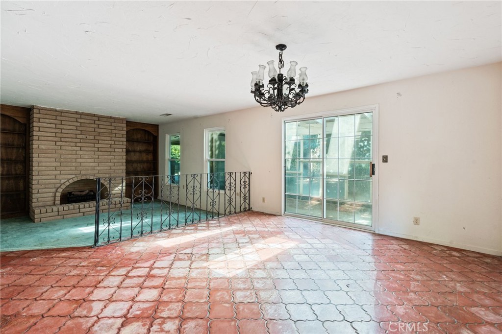 3730 N Armstrong Avenue