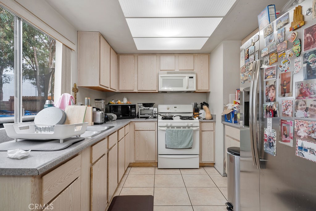 2734 Amanda Street B