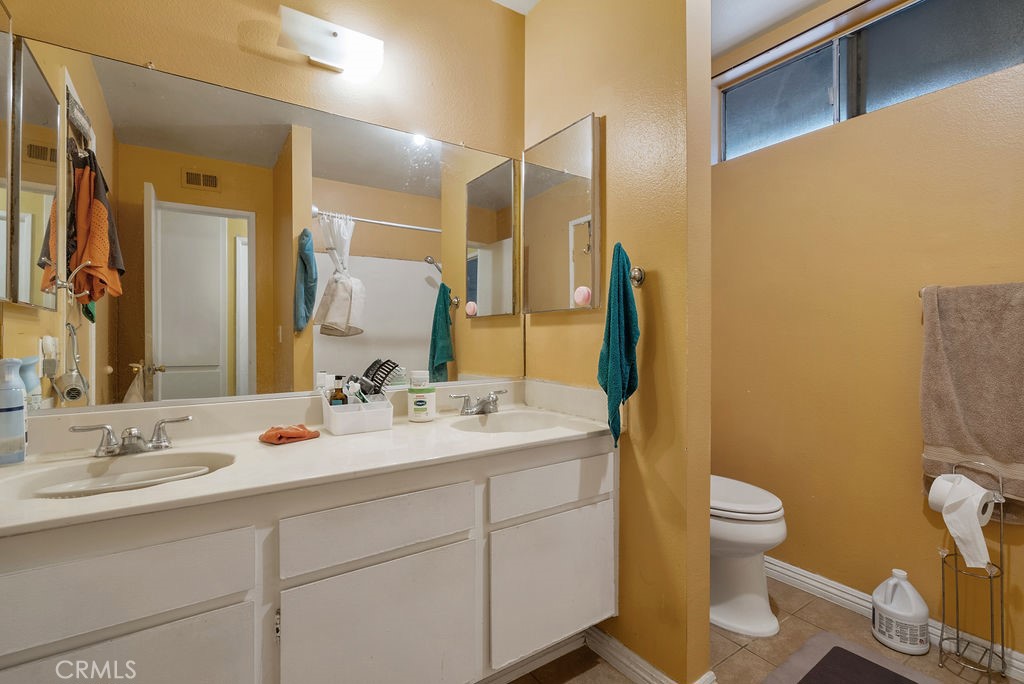 2734 Amanda Street B