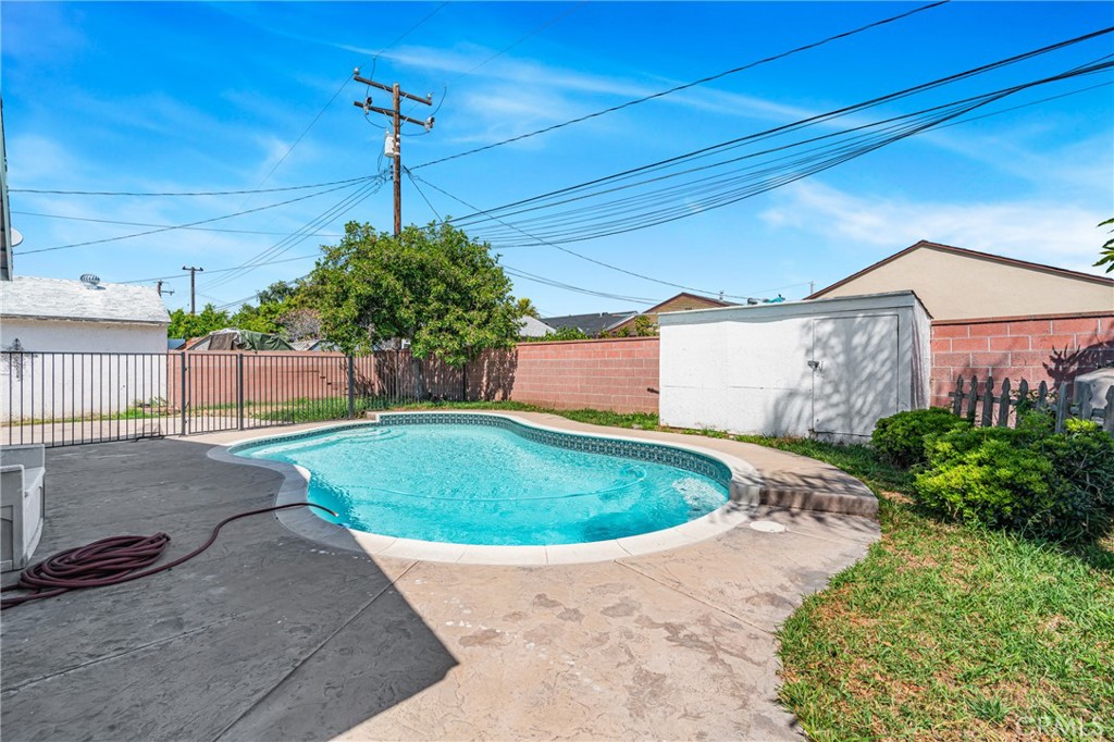 11542 Robert Lane