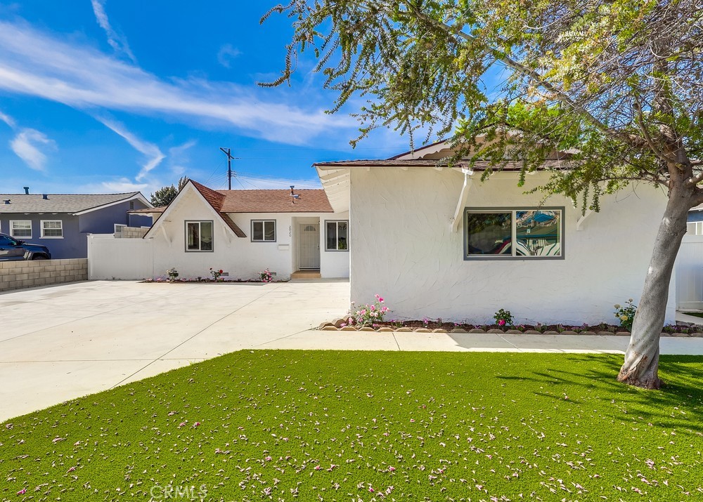 2020 Wilshire Avenue