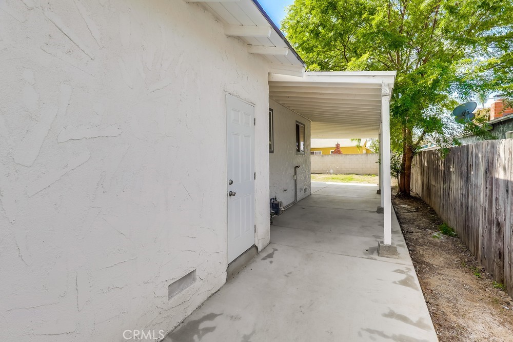 2020 Wilshire Avenue