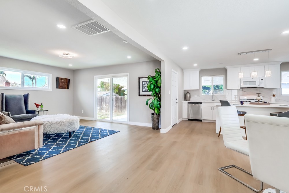 2020 Wilshire Avenue