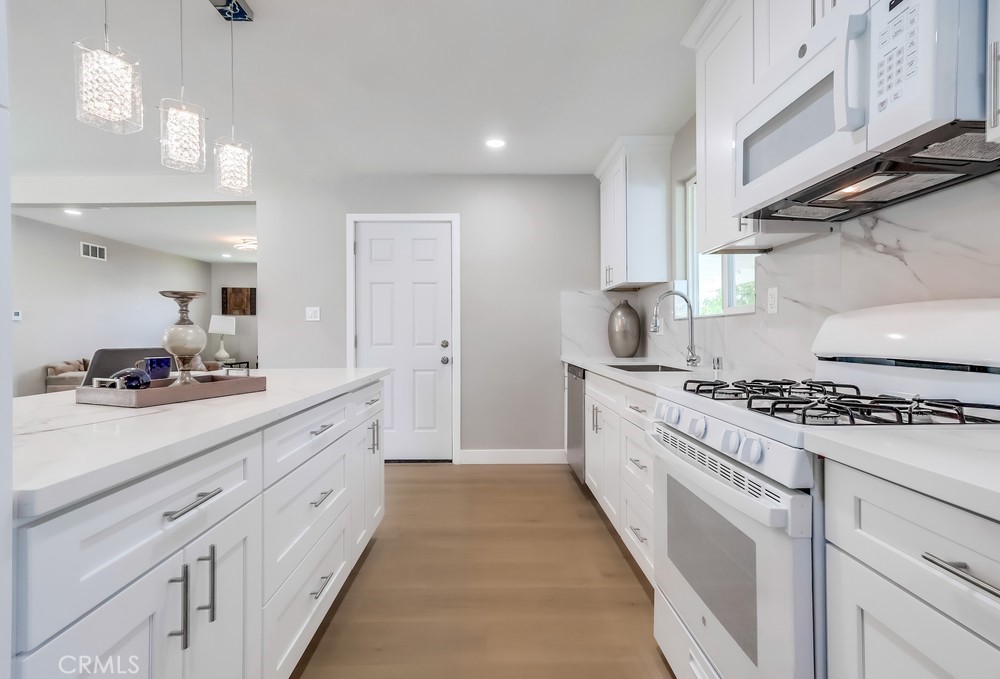 2020 Wilshire Avenue