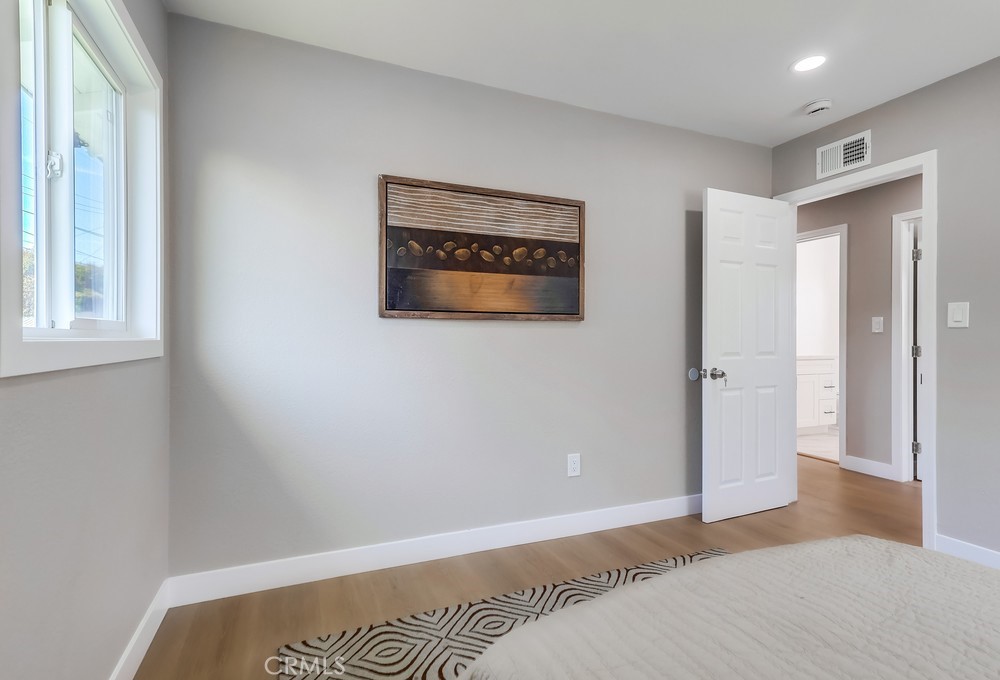 2020 Wilshire Avenue