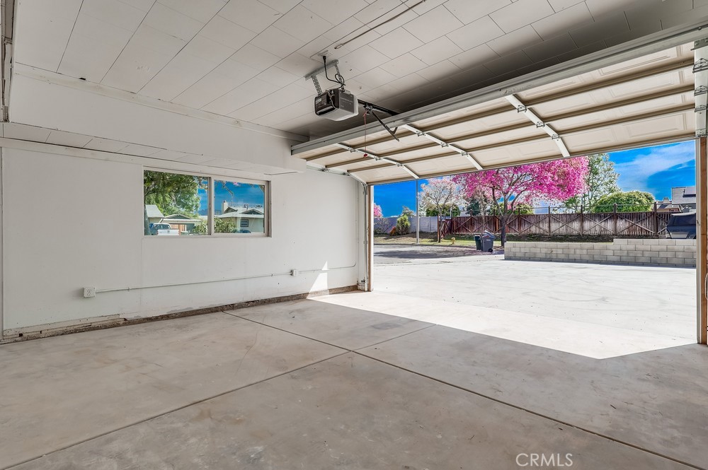 2020 Wilshire Avenue