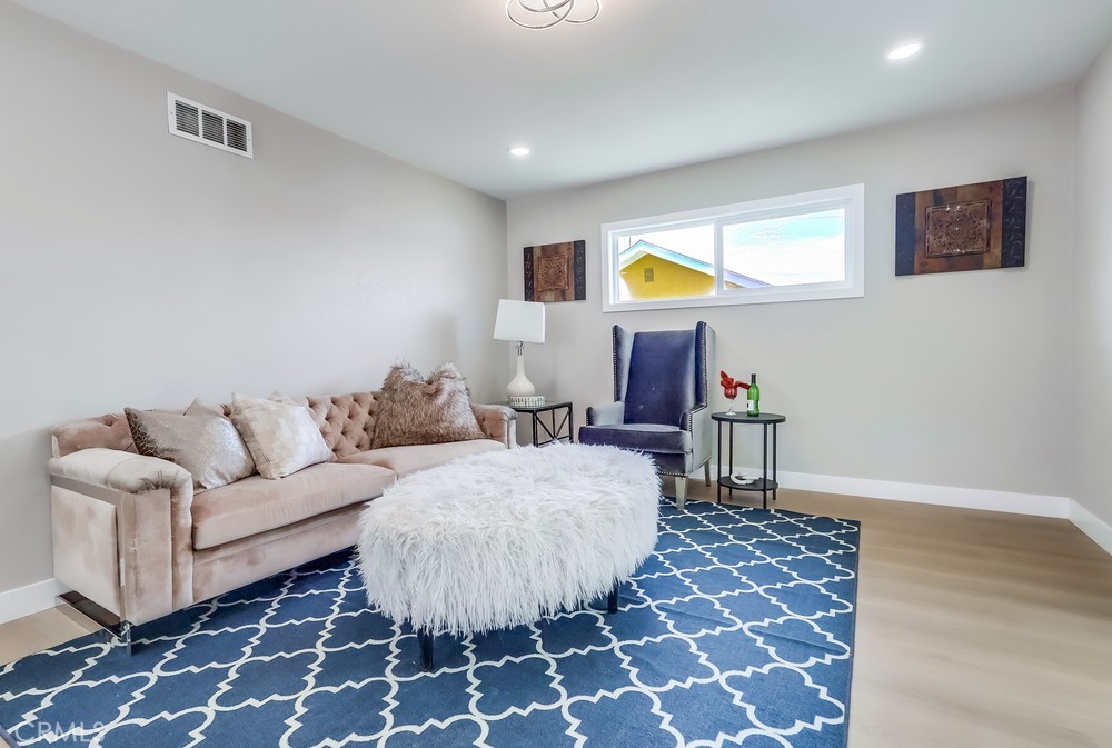 2020 Wilshire Avenue