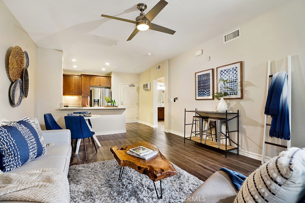 629 Traction Avenue 312