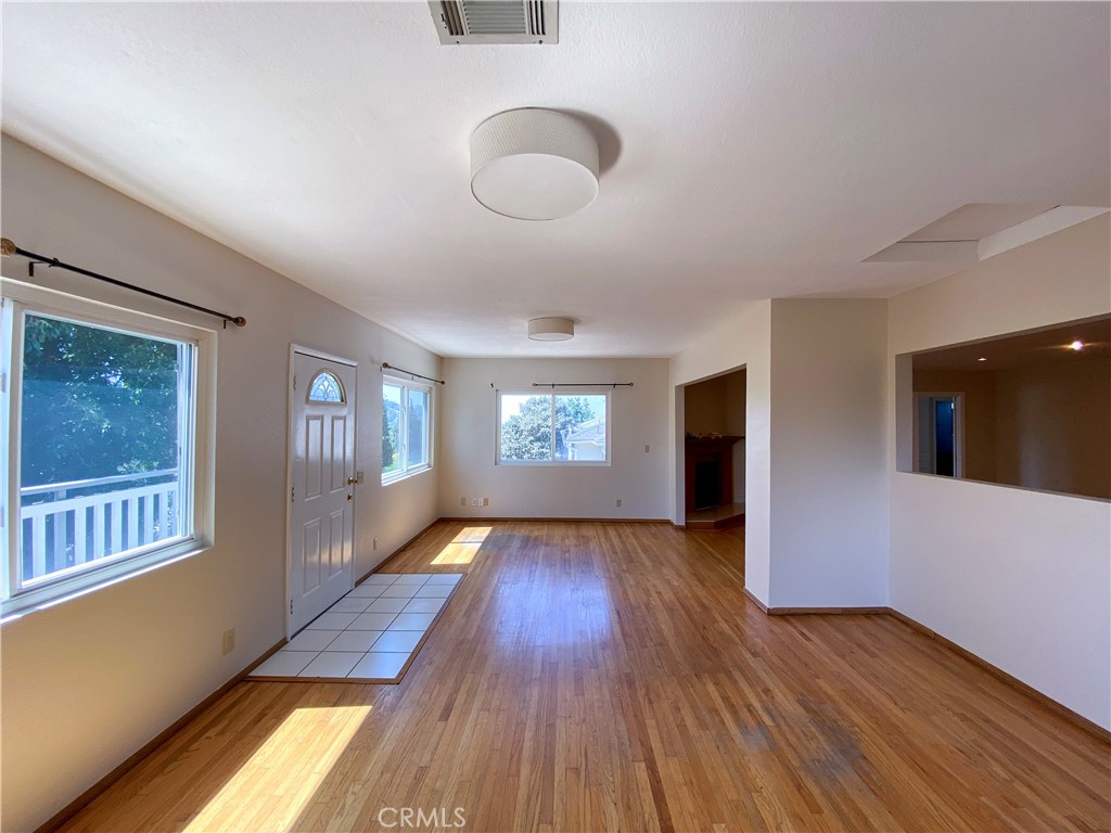 408 De La Fuente Street