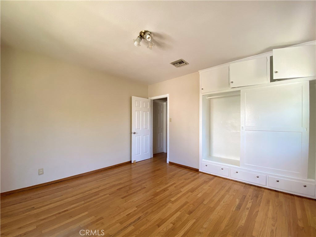 408 De La Fuente Street