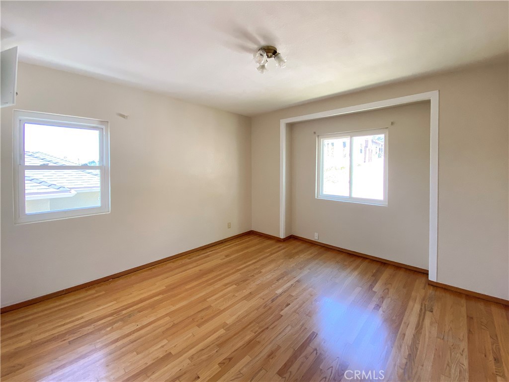 408 De La Fuente Street