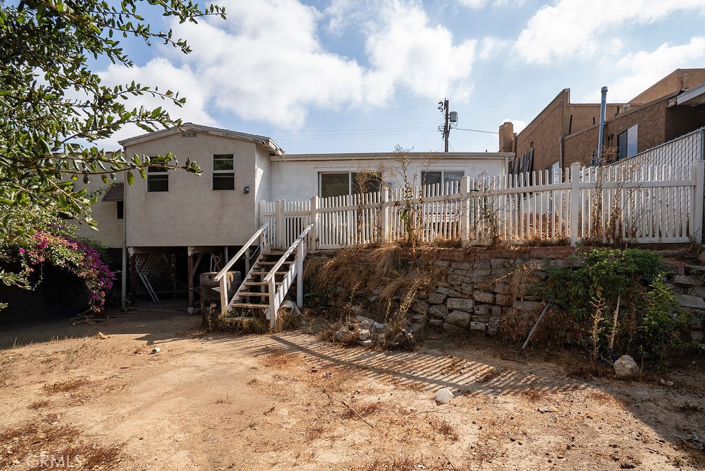 3233 Dorchester Avenue