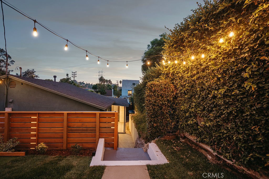 3041 Atwater