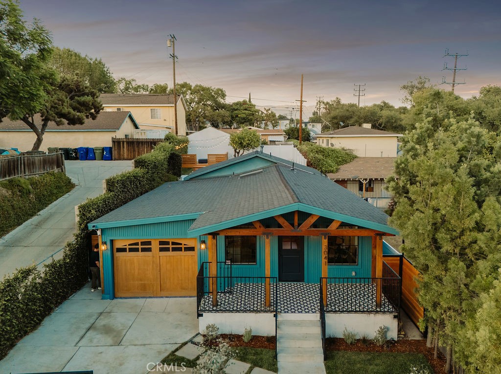 3041 Atwater
