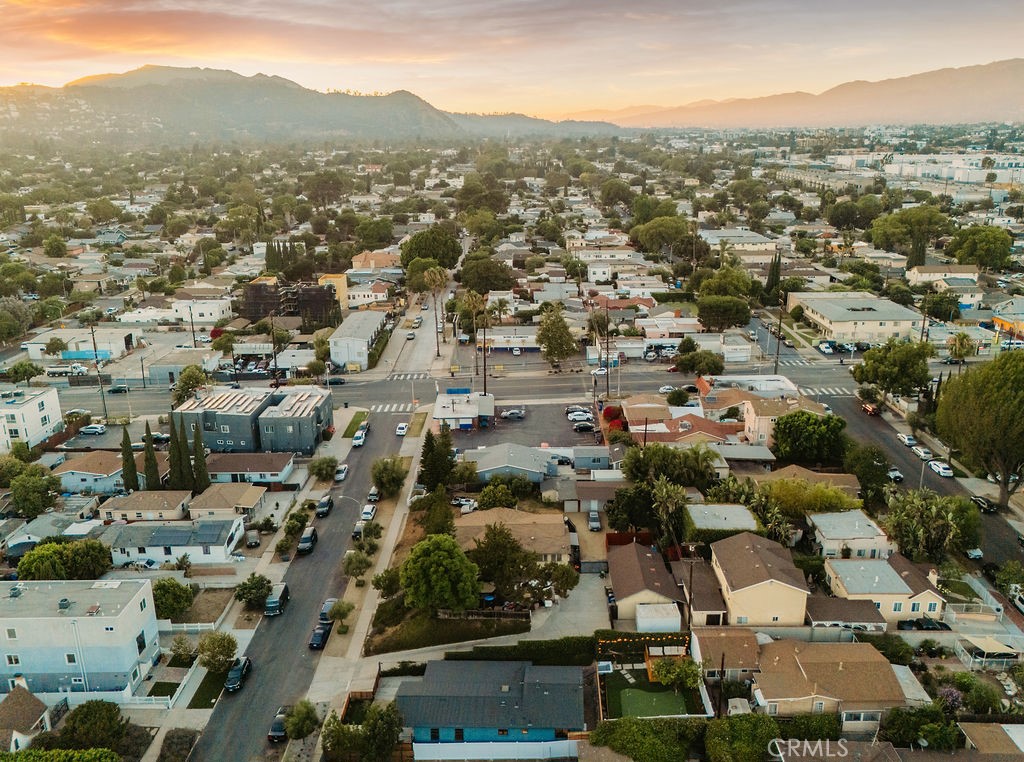 3041 Atwater
